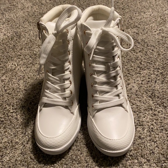 BRAND NEW size 6.5 white high top sneakers from JustFab - Picture 2 of 3